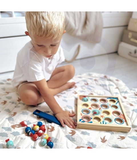 TOOKY TOY žaidimas vaikams Medinis stalas Skraidančios žuvelės 19 vnt.