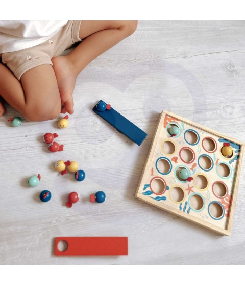 TOOKY TOY žaidimas vaikams Medinis stalas Skraidančios žuvelės 19 vnt.