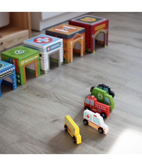 WOOPIE GREEN Dėlionės kubeliai Miesto transporto priemonės dėžutėse + figūrėlės 10 vnt.