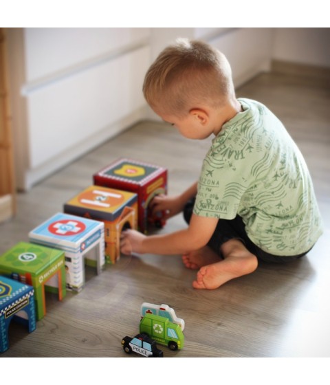 WOOPIE GREEN Dėlionės kubeliai Miesto transporto priemonės dėžutėse + figūrėlės 10 vnt.