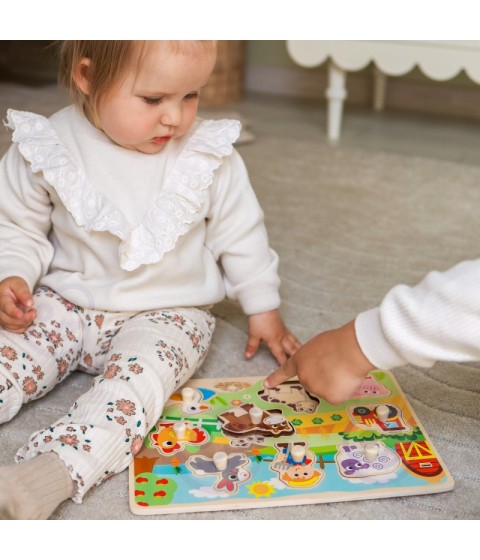WOOPIE GREEN medinis Montessori dėlionės ūkis su derančiais smeigtukais