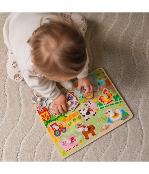 WOOPIE GREEN medinis Montessori dėlionės ūkis su derančiais smeigtukais