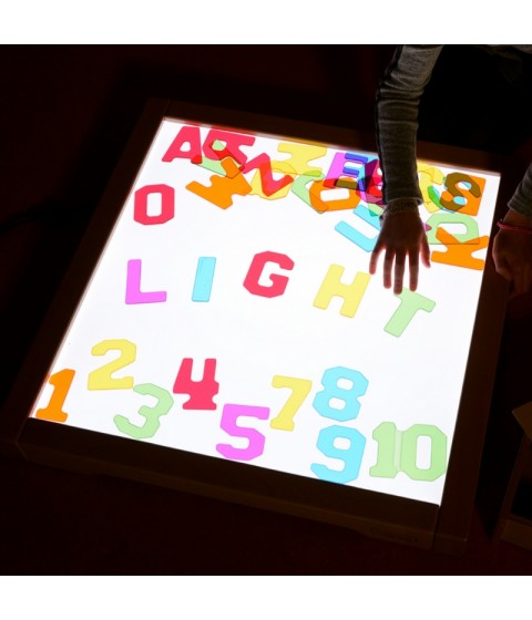 MASTERKIDZ LED šviesos skydelis, keičiantis spalvas su nuotolinio valdymo pultu + Montessori mozaikos kaladėlės, 140 vnt.