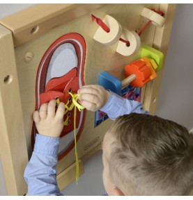 MASTERKIDZ lavinamoji lenta – rankų miklumo lavinimas Montessori raišteliais